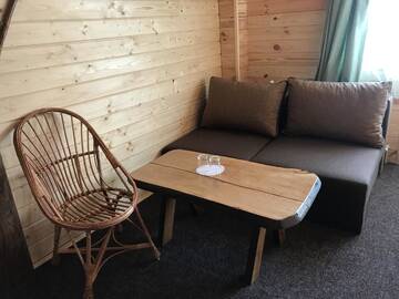 Фото номера Трехместный номер с балконом Отель Alpin Eco Chalet &amp; Wellness г. Драгобрат 9